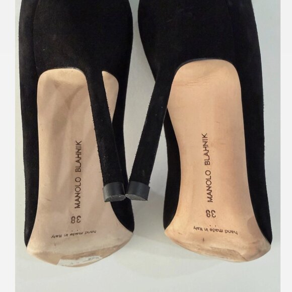 Manolo Blahnik BB Classic Black Velvet Pointed Toe Pump Shoes Size / 38 US - Picture 6 of 10